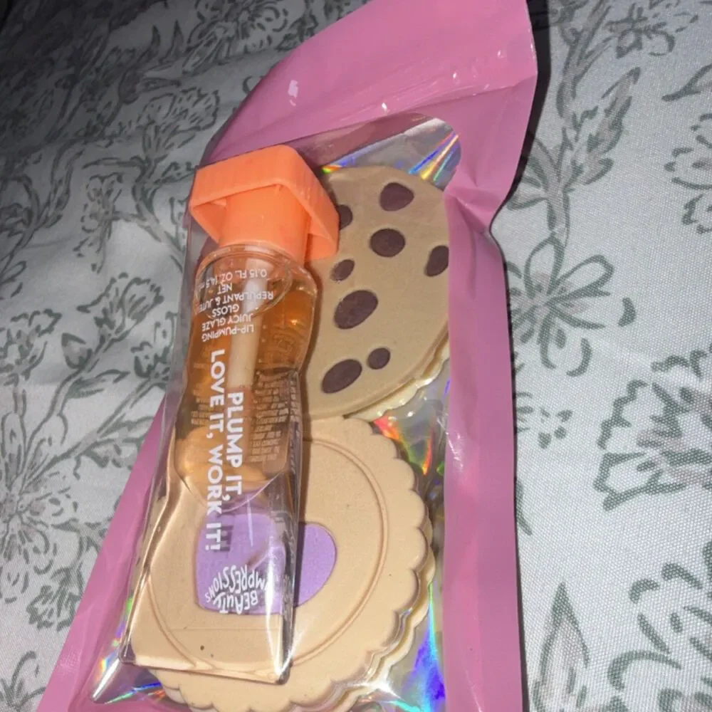 Beauty Impressions Lip Plumping Gloss & Cookie Bath Set Pink Orange Beige